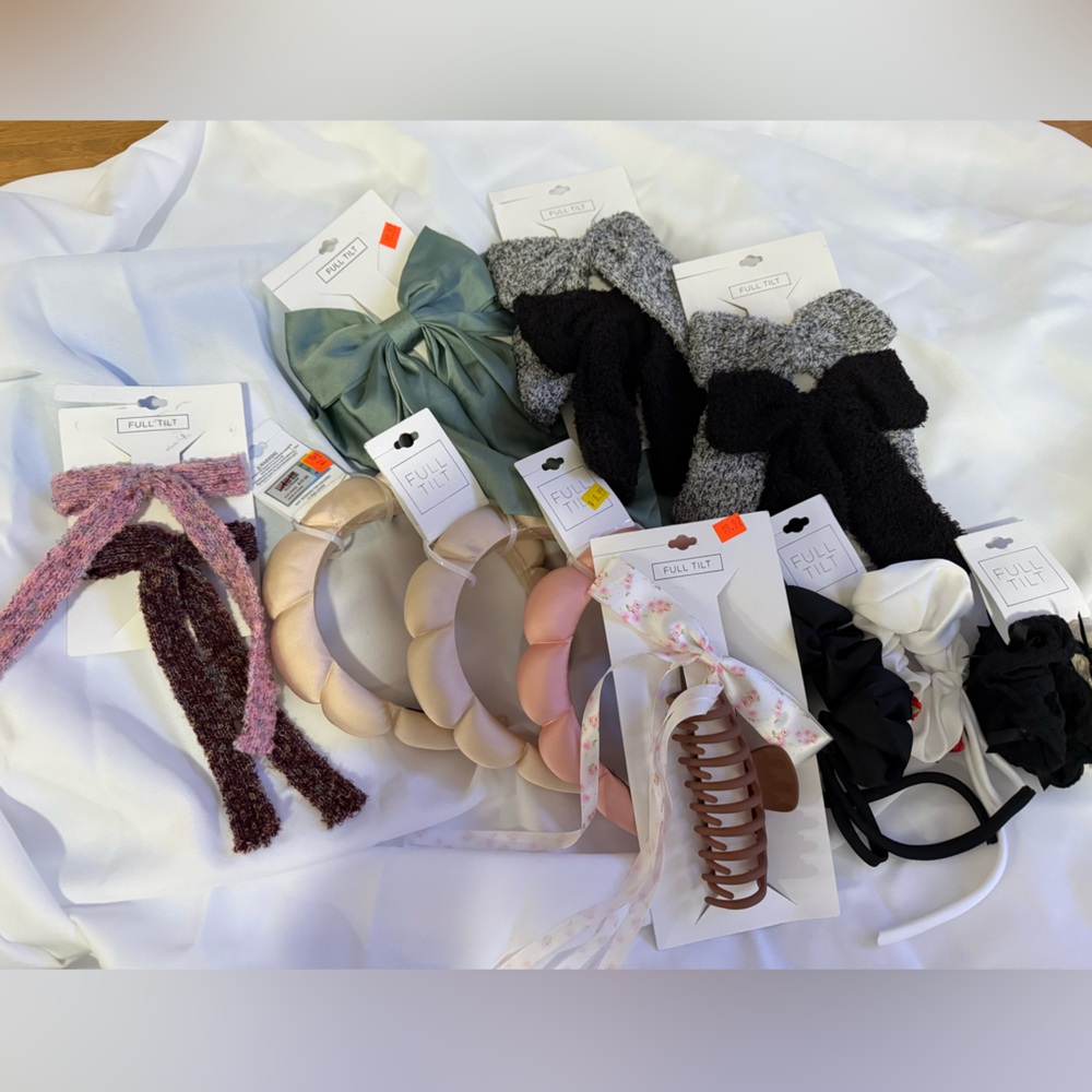 Tilly’s Women's Hair Accessories Reseller Bundle - Bows, headbands, scrunchies
